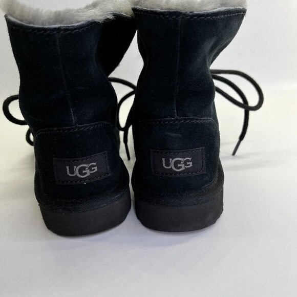 UGG Australia Women's Diara Boot US Size 6 in Black Sherpa Lined - Picture 9 of 16
